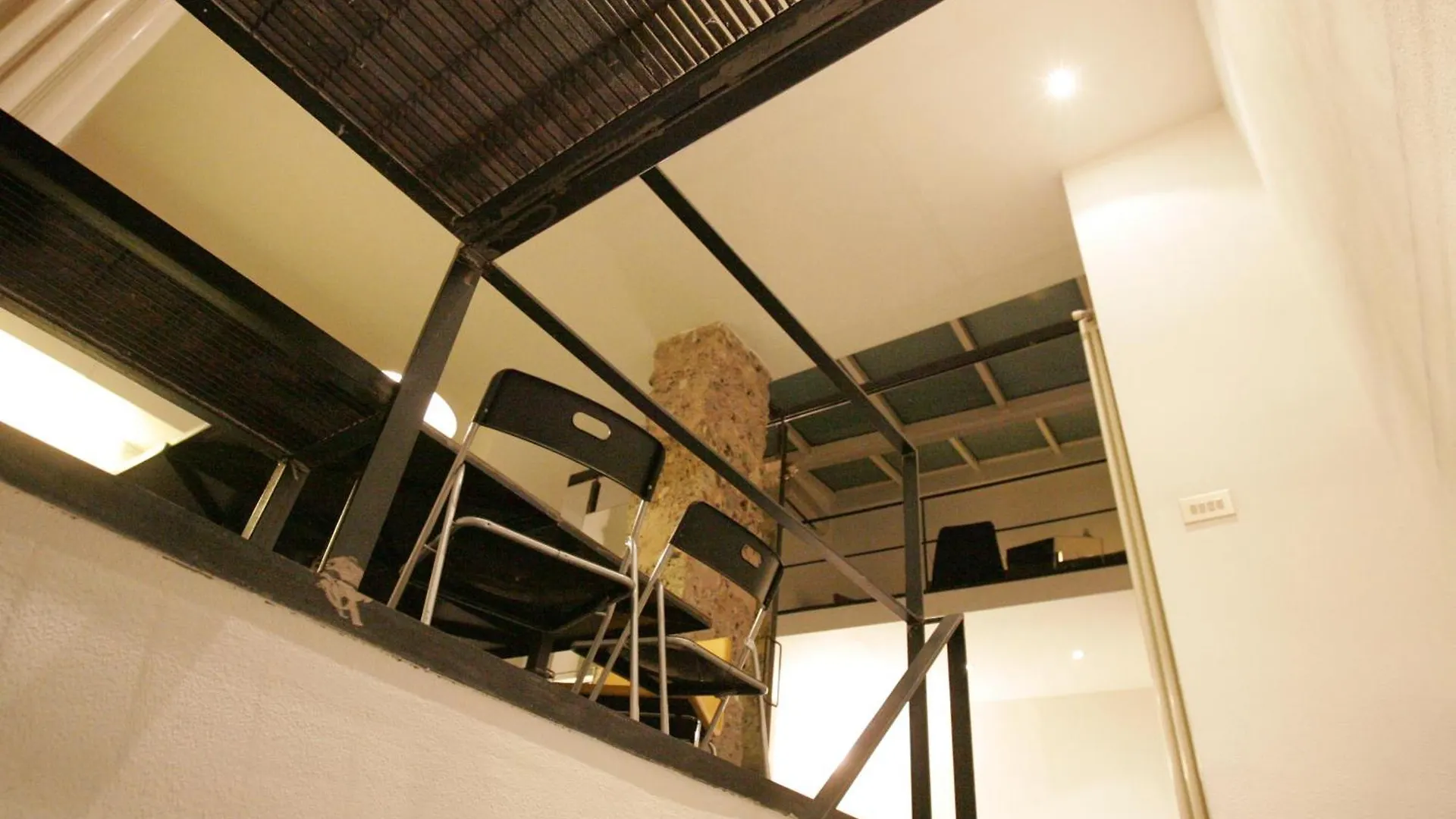Dhomes - Apartments And Rooms Milan Italy