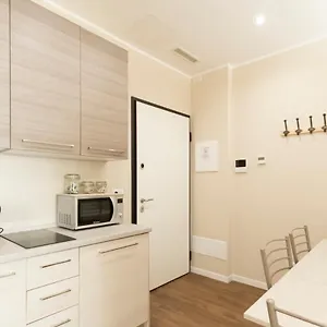 Apartment Via Torino 3, Milan