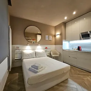 Apartment Porta Venezia Lifestyle, Milan